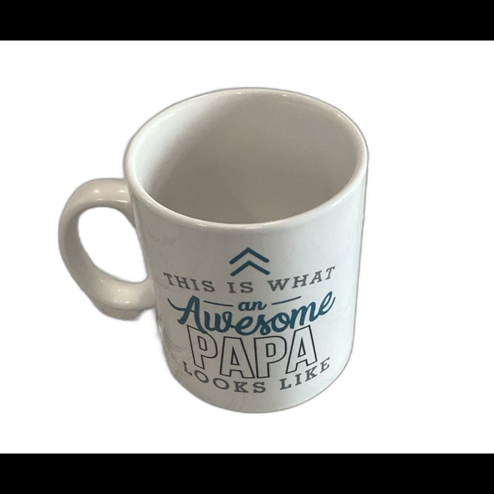 Personalization Mall 32oz. Ceramic Mug “ This is what An Awesome PAPA Looks Like